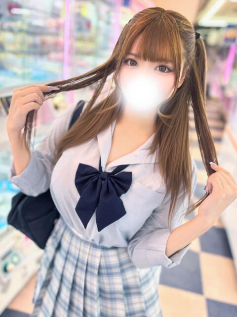 りず 新宿ハンドメイド（手コキ・オナクラ）