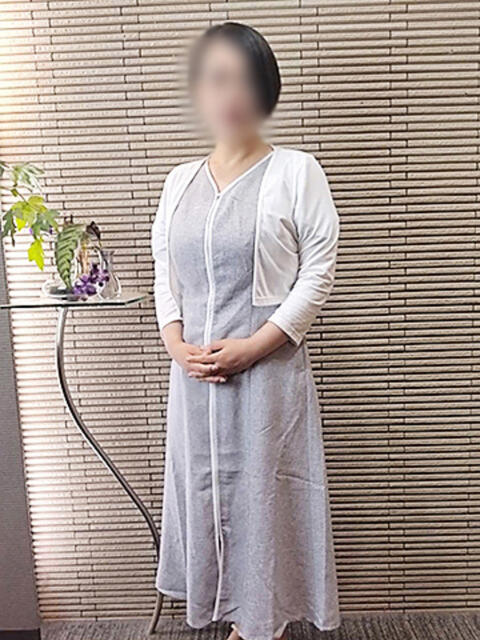 りい 熟女家 十三店（待ち合わせ型デリヘル）