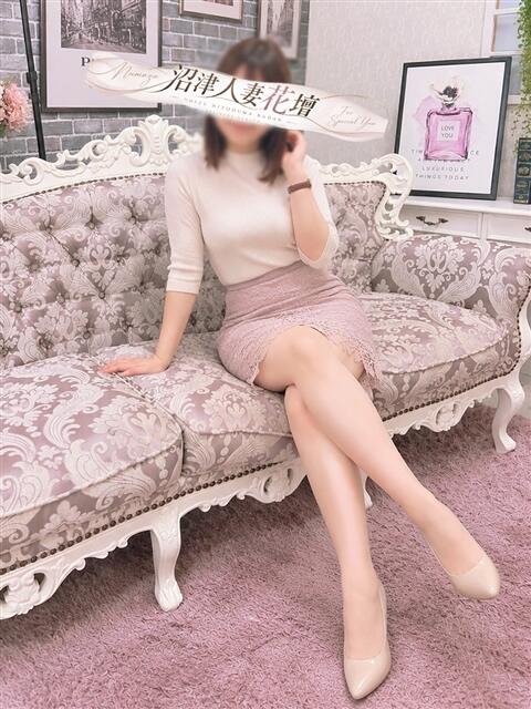 みき 沼津人妻花壇(待ち合わせ型人妻デリへル)
