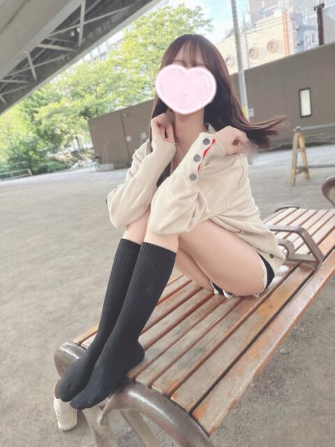 せりな『CM依頼待ってます 清楚の塊、童顔可愛い清楚美脚の四冠王』 錦糸町派遣型JKリフレガチあい(派遣リフレ)