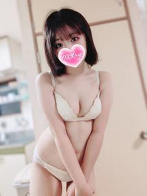 りり 奥様特急三条店（人妻デリヘル）