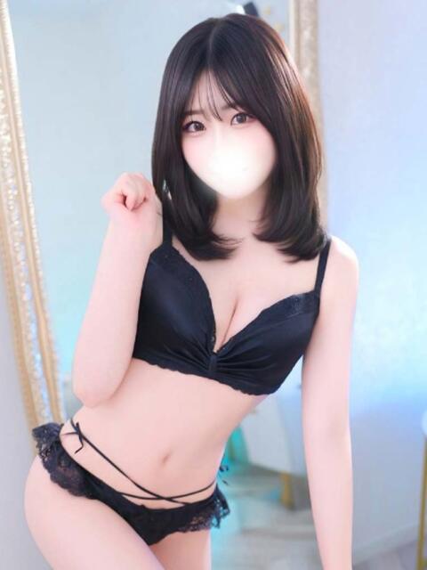 みな★クリで激イキ!敏感素人★ Chloe鶯谷・上野店 S級素人清楚系デリヘル(デリヘル)