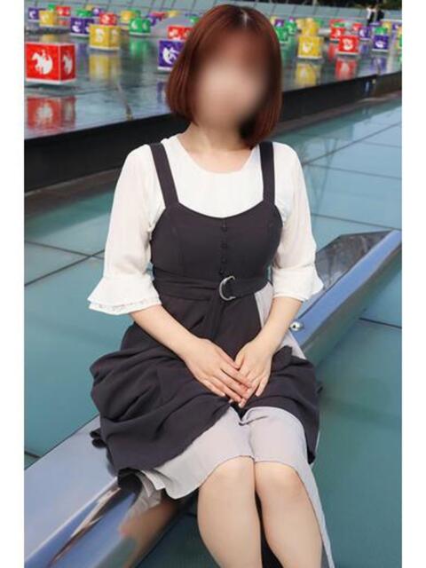 こはな 逢って30秒で即尺（人妻・熟女待ち合わせデリヘル）