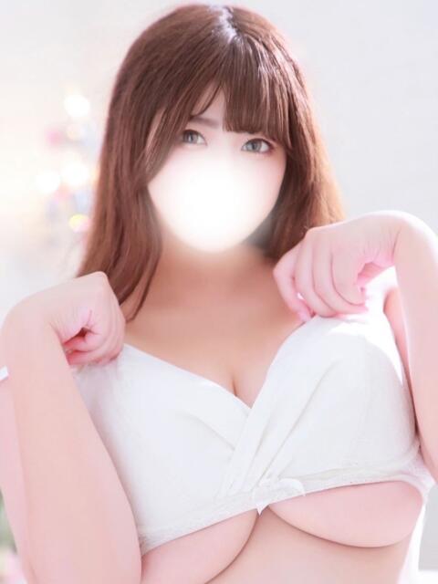 ねね ぽっちゃり巨乳素人専門店ぷにめろ池袋店（ぽっちゃり系デリヘル）