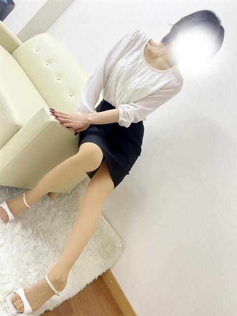 葵 静岡人妻援護会（人妻系デリヘル）