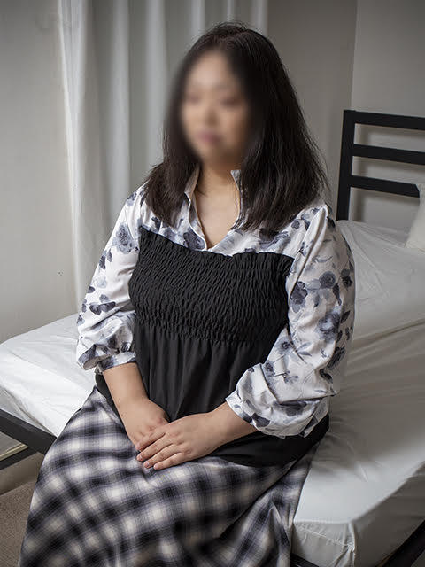 ともみ デリヘル人妻熟女 NTR隣の他人妻（人妻デリヘル）
