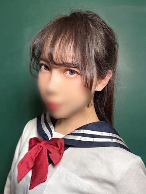 ひな23cm 千葉踏み活専門店 足責め学園（踏み活専門デリヘル）