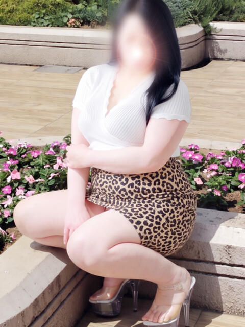 みなと 松戸駅西口ママ友さーくる(人妻デリヘル)