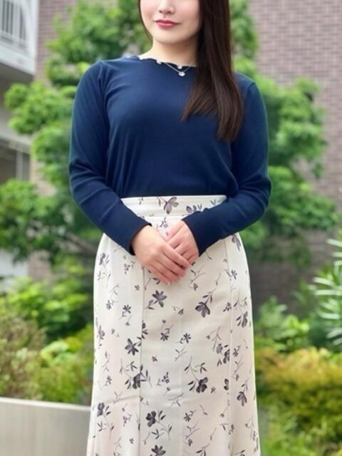 秋山くみ 月の真珠-新宿-（デリヘル（人妻若妻専門店））