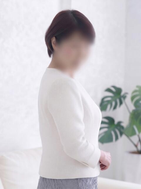 ひかる 完熟ばなな 横浜(人妻熟女デリヘル)