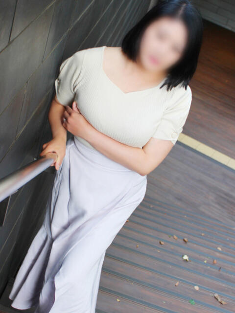 ゆりえ 完熟ばなな 横浜(人妻熟女デリヘル)