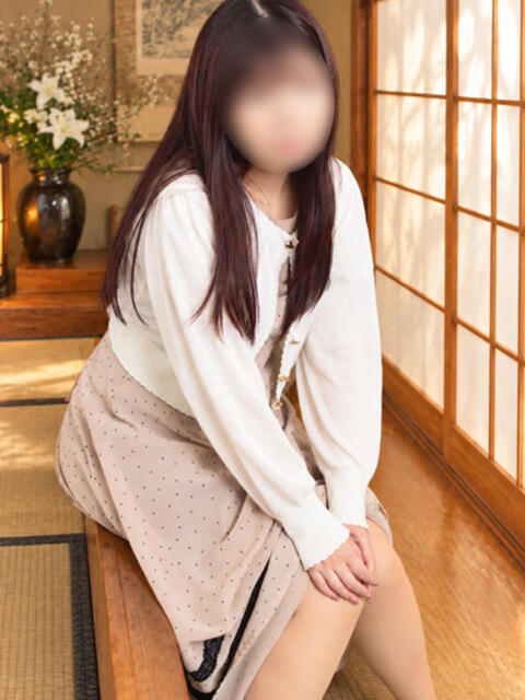 すず(昭和58年生まれ) 熟年カップル名古屋～生電話からの営み～（人妻・熟女デリヘル）