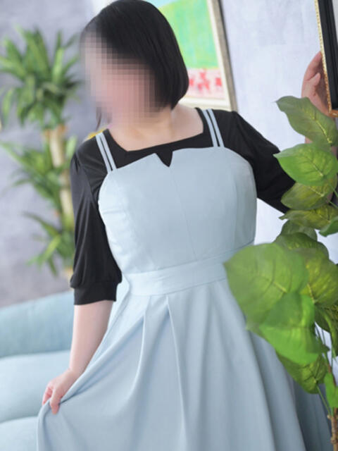すずの 奥様の実話 なんば店(人妻ホテヘル)