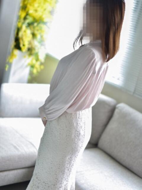 深見(ふかみ) 人妻出逢い会 百合の園 山の手本店(人妻系デリヘル)
