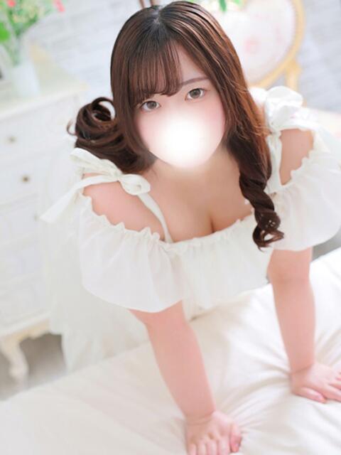 まみ 白いぽっちゃりさん(ぽっちゃり専門ホテヘル)