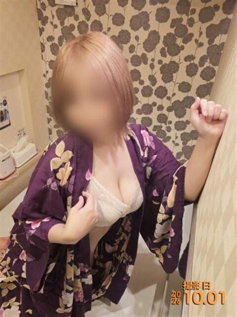 神崎こはく 華女(かのじょ) 松山店（ファッションヘルス）