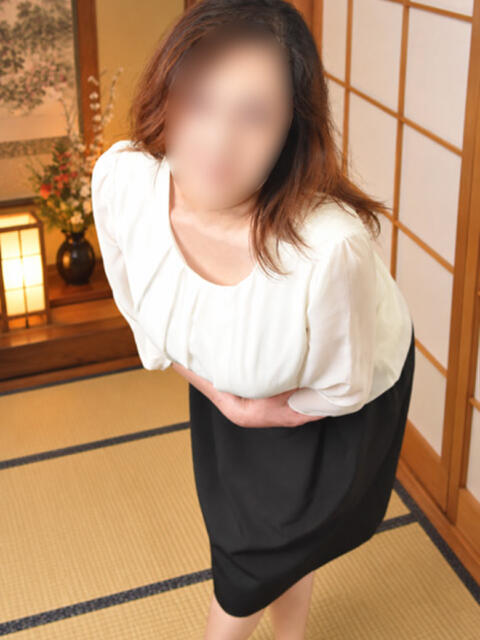 ゆきね(昭和44年生まれ) 熟年カップル名古屋～生電話からの営み～（人妻・熟女デリヘル）