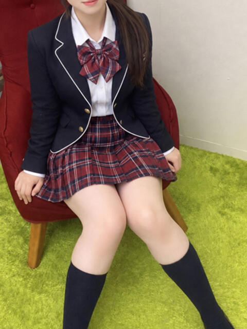 新人・なみ CLASSY.四日市店（ホテヘル＆デリヘル）