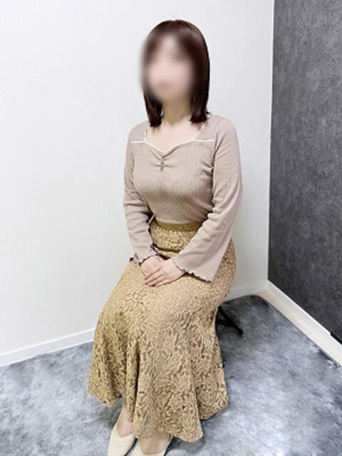 なぎさ 完熟ばなな札幌・すすきの（人妻熟女デリヘル）