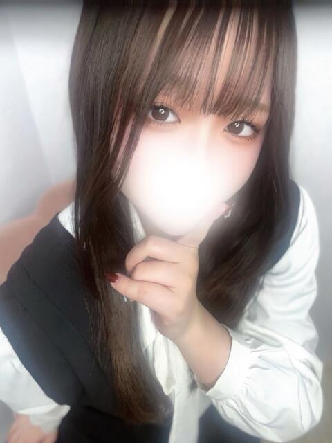 みお とある風俗店♡やりすぎさーくる新宿大久保店♡で色んな無料オプションしてみました（デリヘル）