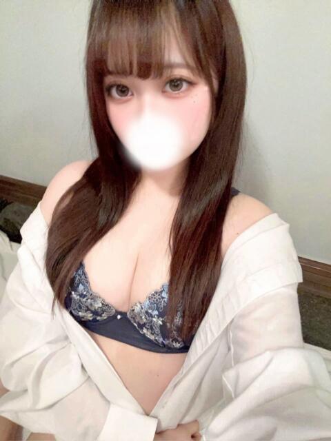あやみ とある風俗店♡やりすぎさーくる新宿大久保店♡で色んな無料オプションしてみました（デリヘル）