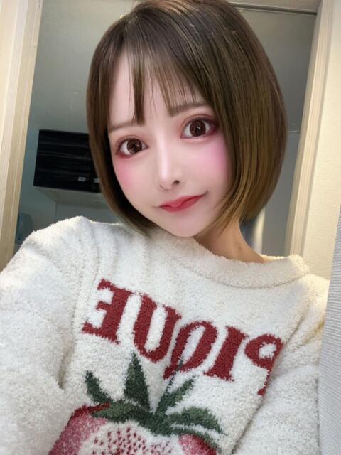 れいな とある風俗店♡やりすぎさーくる新宿大久保店♡で色んな無料オプションしてみました（デリヘル）