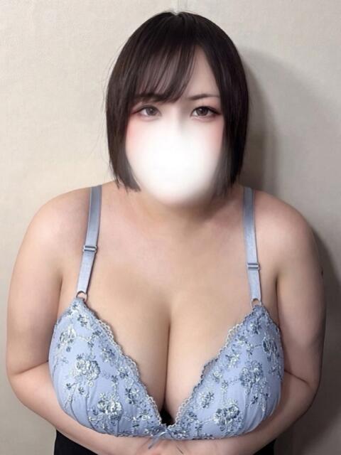 つき ぽっちゃり巨乳素人専門店ぷにめろ渋谷店(ぽっちゃり系デリヘル)