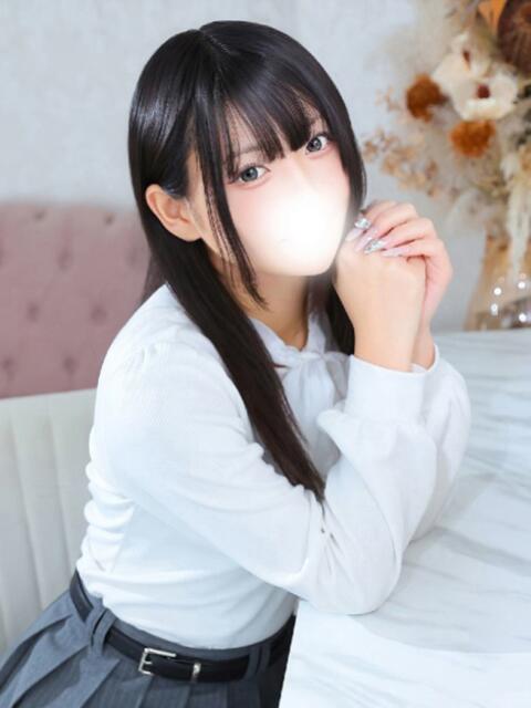 なつき★大痙攣×潮吹きの衝撃★ Chloe五反田本店　S級素人清楚系デリヘル（デリヘル）