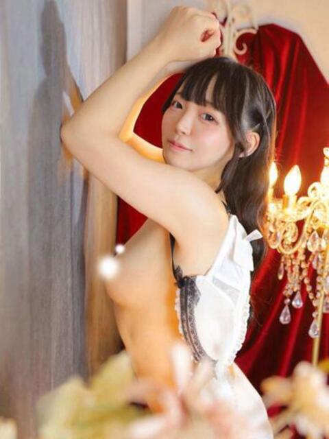 ここな 淫乱痴女エステ(出張アロマエステ)