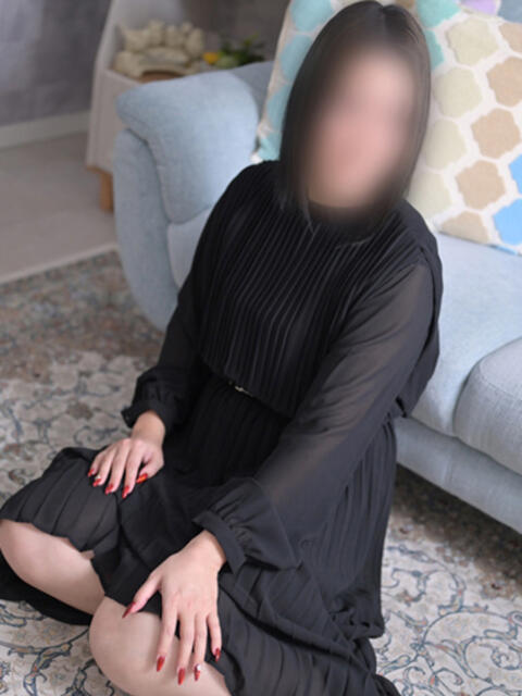 つぐみ 奥様の実話 なんば店（人妻ホテヘル）