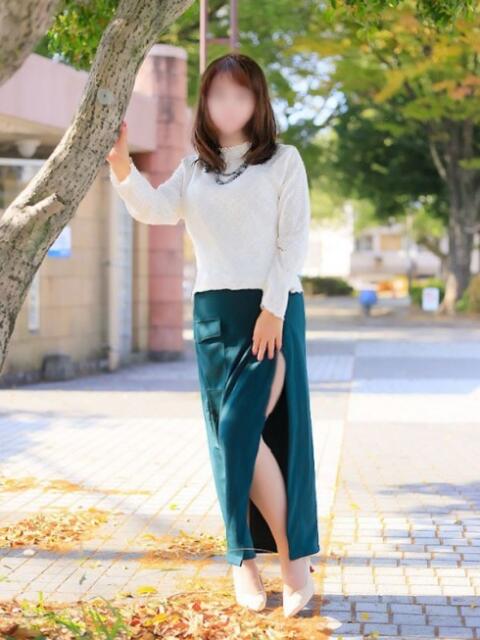 高橋えみり こあくまな熟女たち 宇部店(KOAKUMAグループ)（人妻・熟女デリヘル）