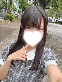 体験期間るる『完全未経験、普段は焼肉店でバイトしてる清楚系の美少女』 錦糸町派遣型JKリフレガチあい(錦糸町/デリヘル)