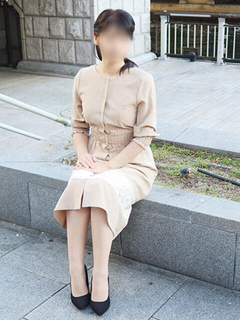 らな 奥鉄オクテツ大阪（駅待ち合わせ型人妻デリヘル）
