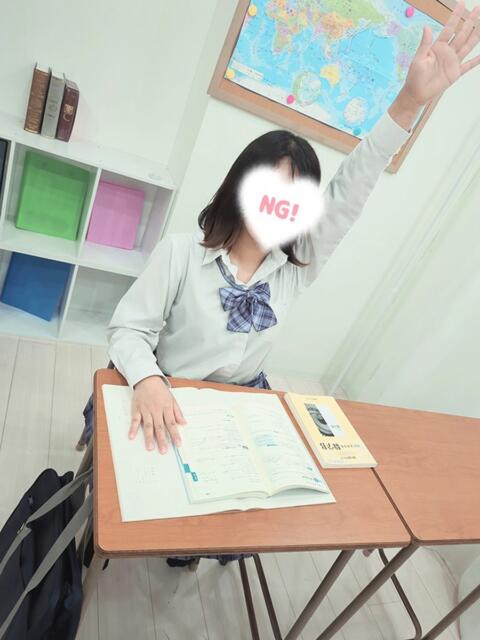 天内 えみ 夜這い＆イメクラ妄想する女学生たち谷九校（ホテヘル）