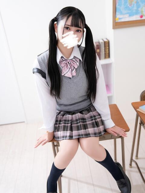 愛沢 ちゃむ 夜這い＆イメクラ妄想する女学生たち谷九校（ホテヘル）