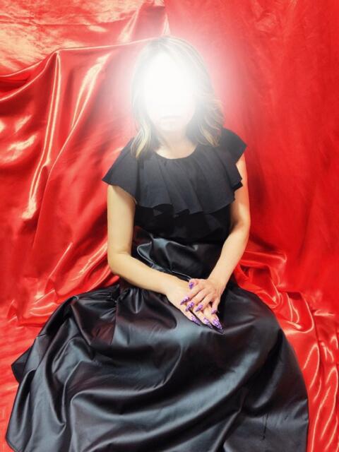 雛形 変態美熟女お貸しします。（待ち合わせ型熟女デリヘル）