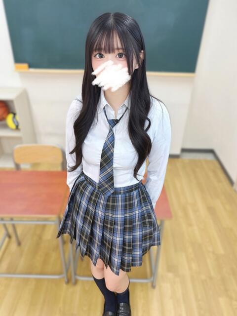 恋凪 れん アリス女学院 梅田校（ホテヘル）