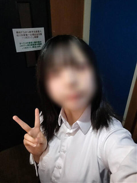 うみ 西川口ビデオdeはんど(店舗型ビデオBOX風手コキ店)