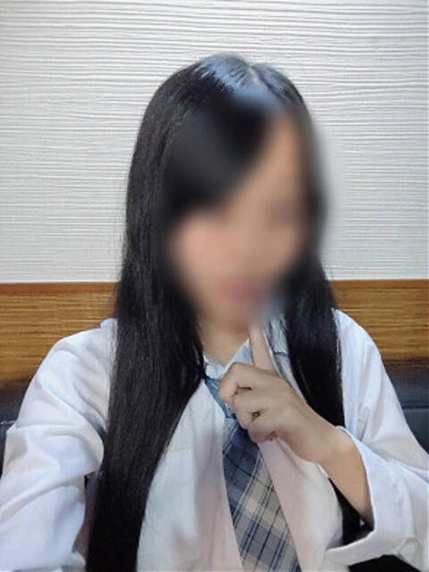 えりか 西川口ビデオdeはんど（店舗型ビデオBOX風手コキ店）