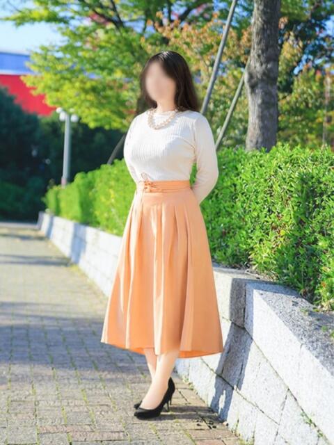 上沢瑠衣 こあくまな人妻・熟女たち岡山店(KOAKUMAグループ)(人妻・熟女デリヘル)