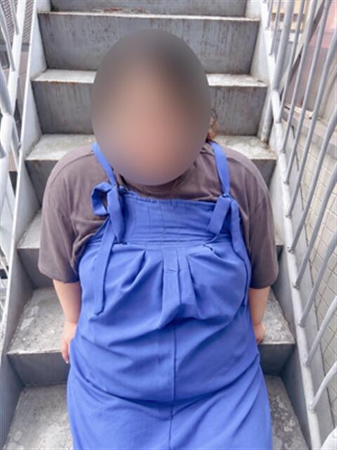 本城　たまり ギン妻パラダイス 谷九店（人妻ホテヘル＆デリヘル）