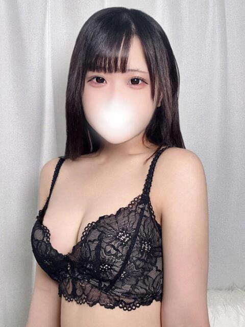 ゆら 白いぽっちゃりさん（ぽっちゃり専門ホテヘル）