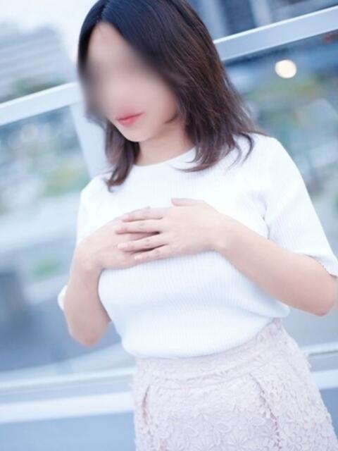 しずか CELEB FACE FUKUOKA（人妻デリヘル）