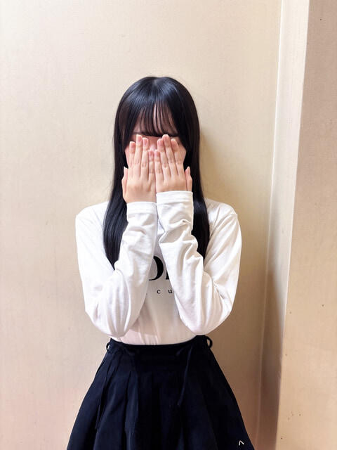 えみる 池袋S級素人派遣型東京美少女物語（派遣型リフレ）