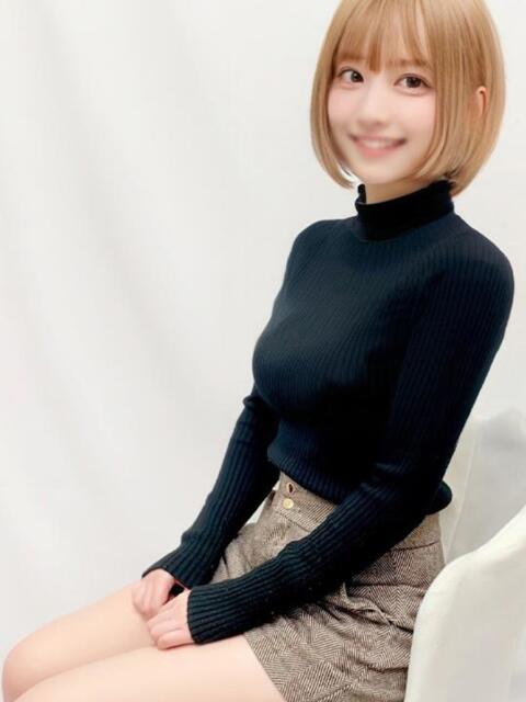 さな　Fカップ童顔美少女 渋谷業界未経験（素人系デリヘル）