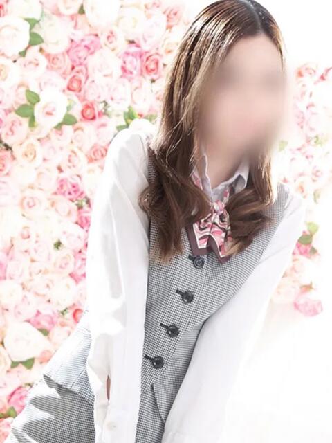 みゆう 新宿・本格コスプレ美人秘書オフィスイメクラ「秘書課女子」（ホテヘル）