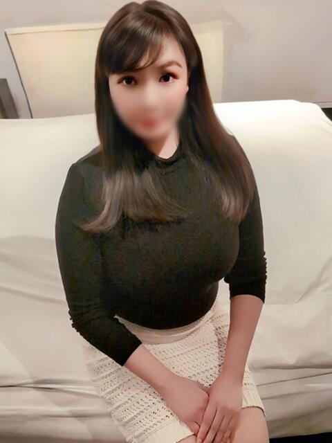 りさ 鶯谷デリヘル倶楽部（人妻・若妻・熟女デリヘル）