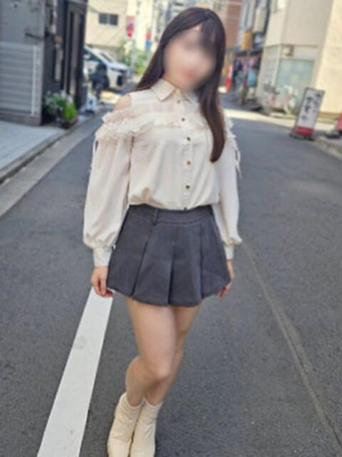 ななか かりんと秋葉原（オナクラ・手コキ）