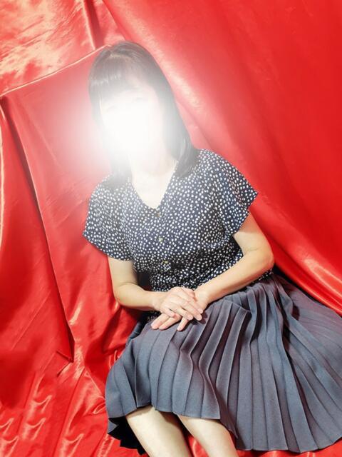 中川 変態美熟女お貸しします。（待ち合わせ型熟女デリヘル）