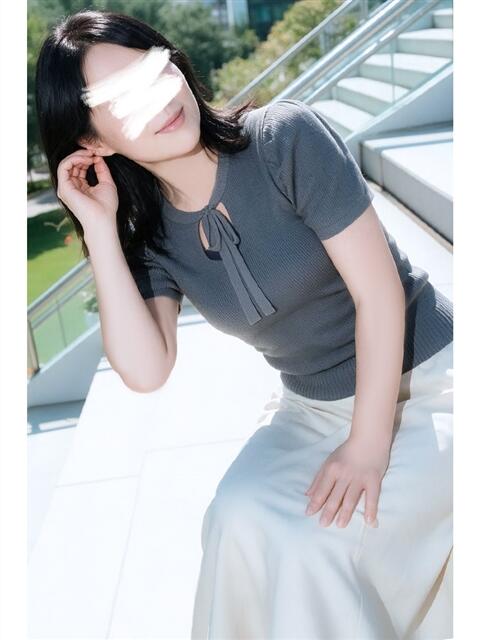 吉瀬 りな セカンドパートナー本店（人妻デリヘル）